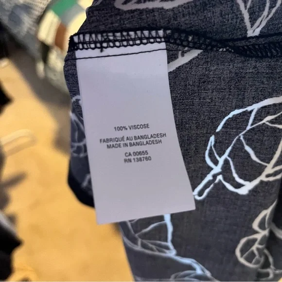 Reitmans Black Skirt with White Leaf Pattern - Picture 3 of 4